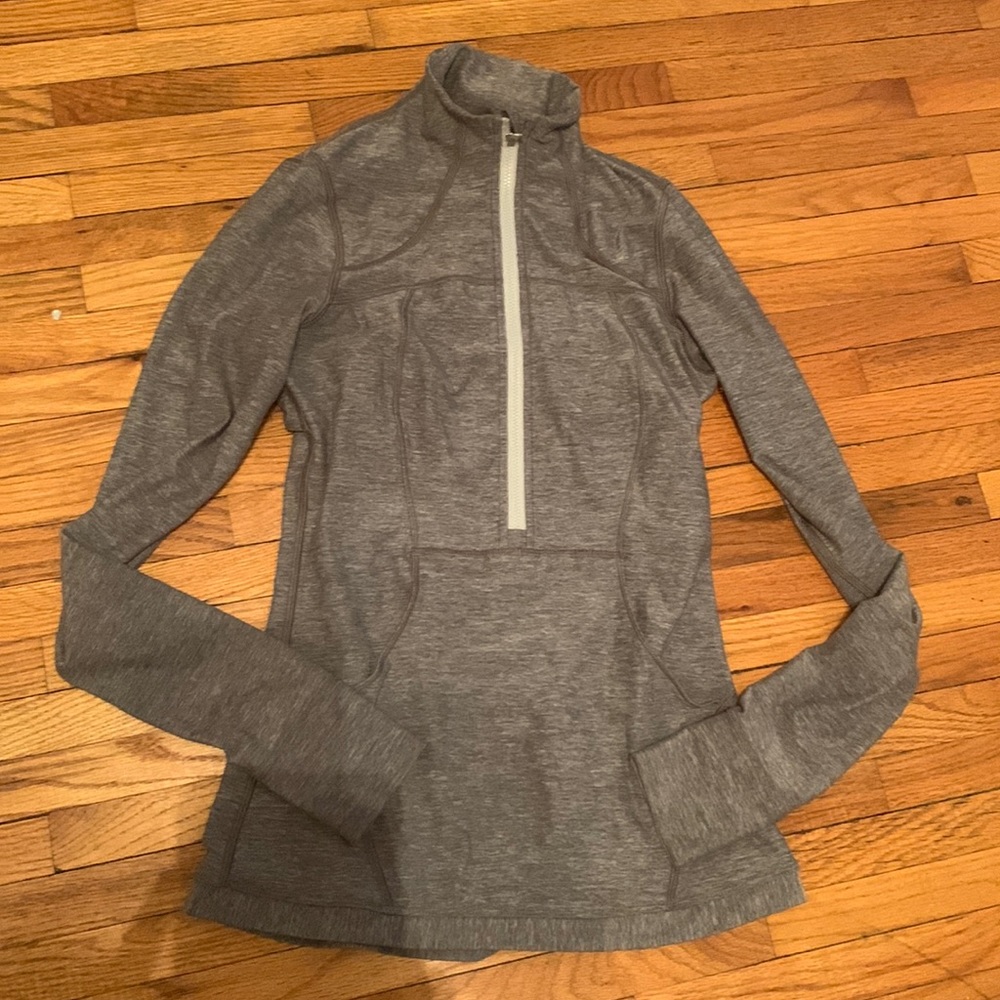 Lulu lemon quarter zip NO PILLING excellent condition like new